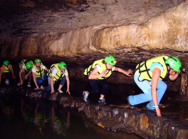 Deporte extremo Cueva del Indio en Santander